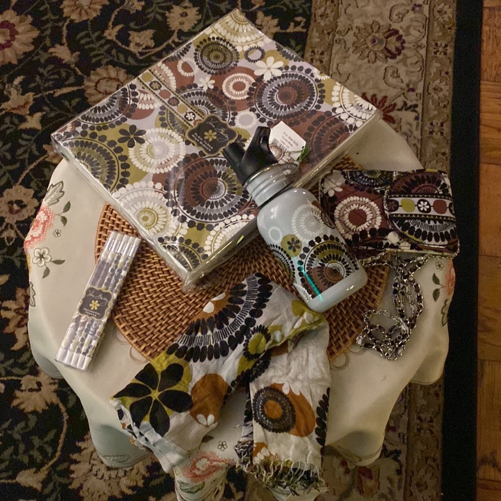 🌻SALE🌻Bundle from Vera Bradley